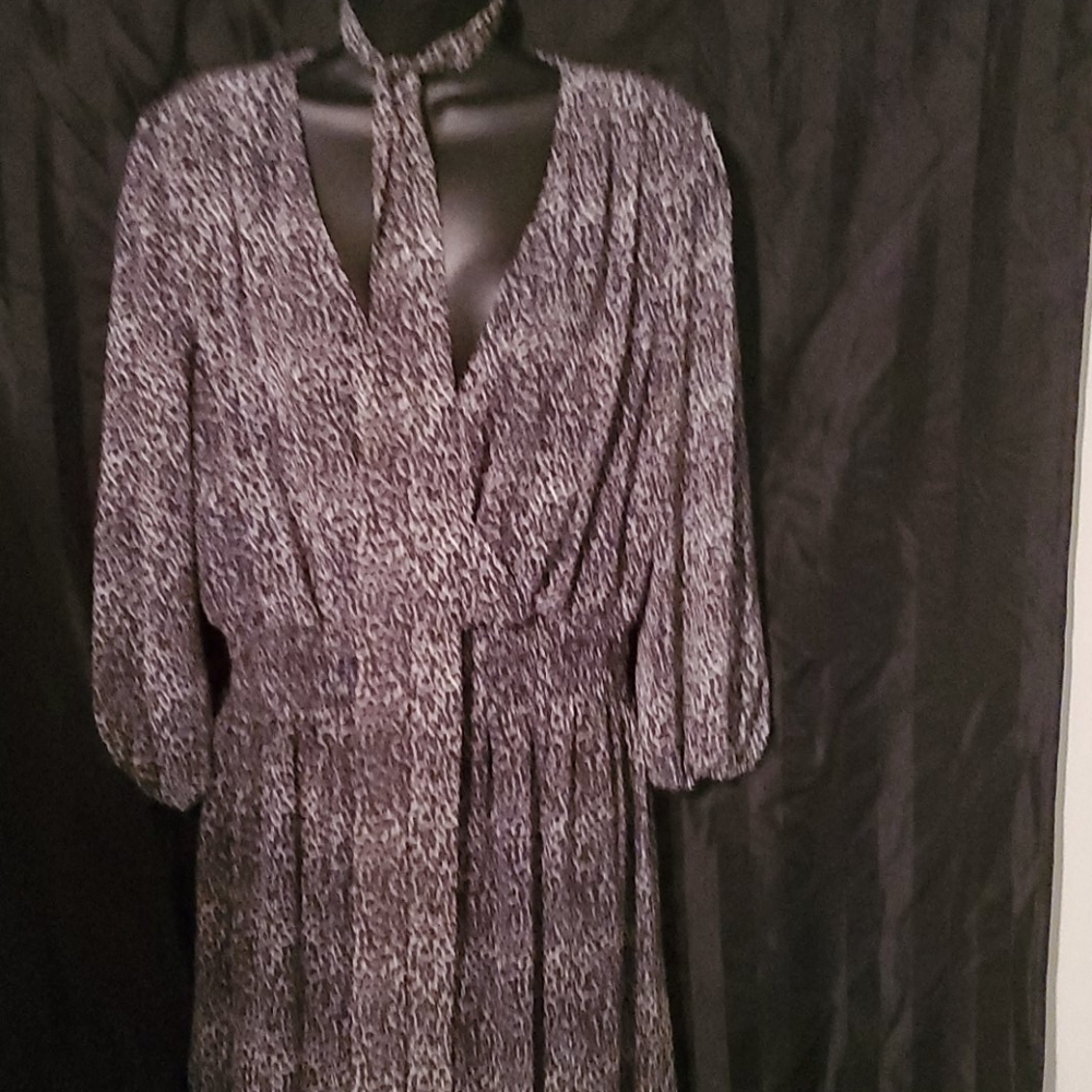 Long dress with belt